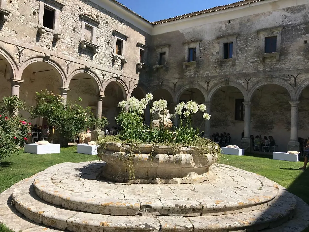 Gasthaus Abbazia Santa Maria Del Bosco Contessa Entellina Landhaus